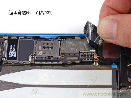 內(nèi)部能否出&ldquo;彩&rdquo;？&ldquo;五彩機(jī)身&rdquo;iPhone 5C拆解揭秘