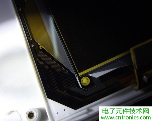 探秘電子紙!一款電紙書的電子墨水屏拆解