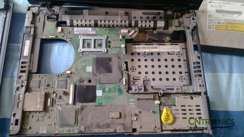 創意DIY:將筆記本大卸八塊做成臺式機!