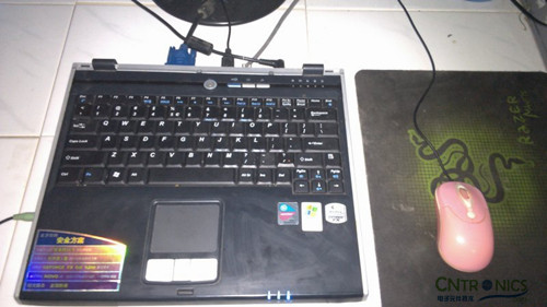 創意DIY:將筆記本大卸八塊做成臺式機!