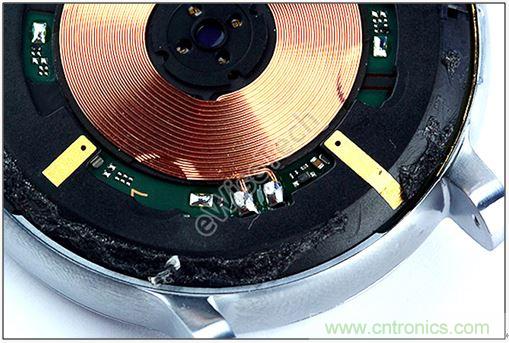 MOTO 360二代智能手表拆解:只有細節,沒有亮點