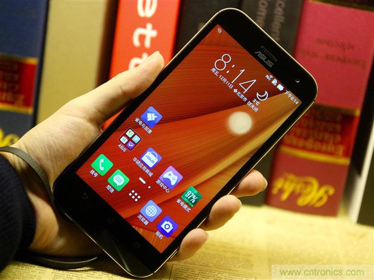 能媲美微單的 Zenfone Zoom測評:請叫我“奧利奧”拍照手機