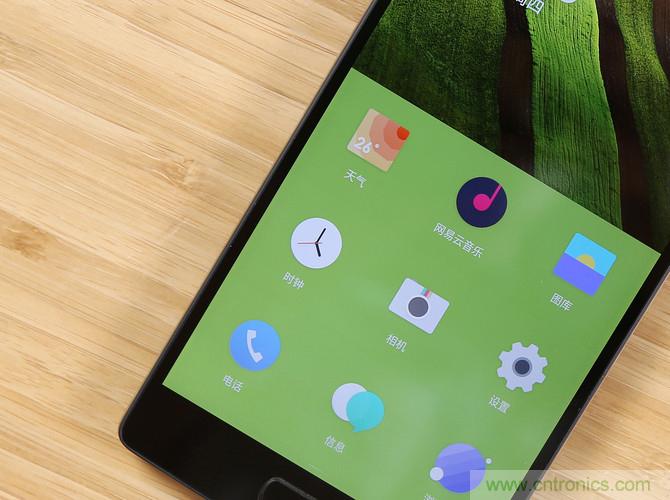 黑馬一加手機2評測:從手感到質感的蛻變