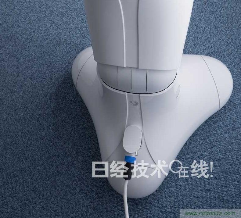 拆解筆記本不過癮,那就來拆拆日本情感機器人吧!