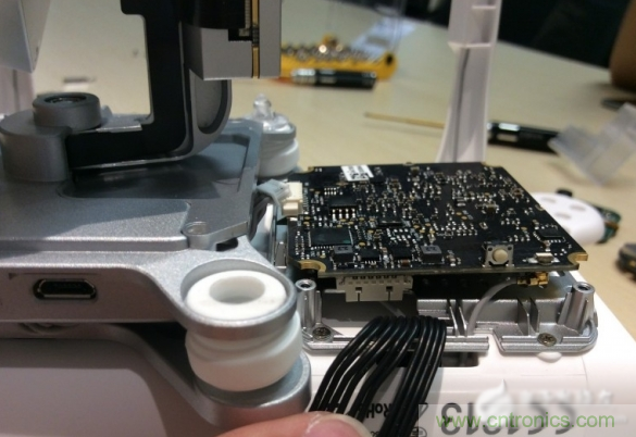 真飛機拆不著，那就來拆拆無人機&ldquo;鼻祖&rdquo;大疆吧！