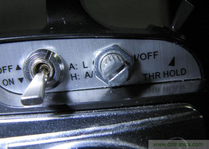 無人機 DIY 制作全過程，酷得不要不要的！