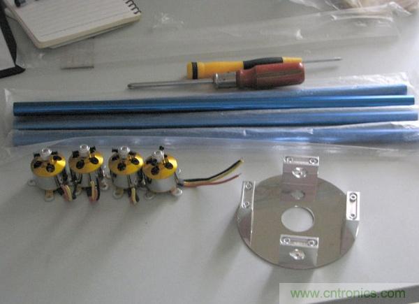 無人機 DIY 制作全過程，酷得不要不要的！