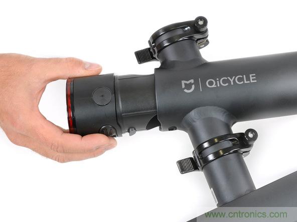 從電池到傳感器，完整拆解小米智能自行車