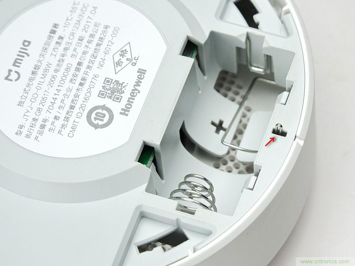 小米煙霧報警器拆解：一顆電池可用五年是如何做到的？
