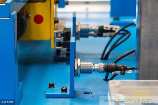 感應(yīng)電容超聲波，你都知道這些傳感器多大區(qū)別嗎？