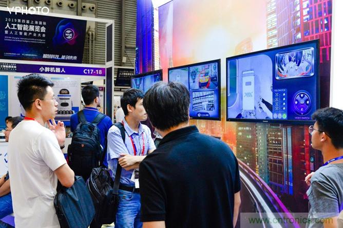 WAIE大戰(zhàn)“利奇馬”,3萬真粉如約駕臨“WAIE 2019第四屆上海國際人工智能展覽會” WAIE大戰(zhàn)“利奇馬”,3萬真粉如約駕臨“WAIE 2019第四屆上海國際人工智能展覽會”