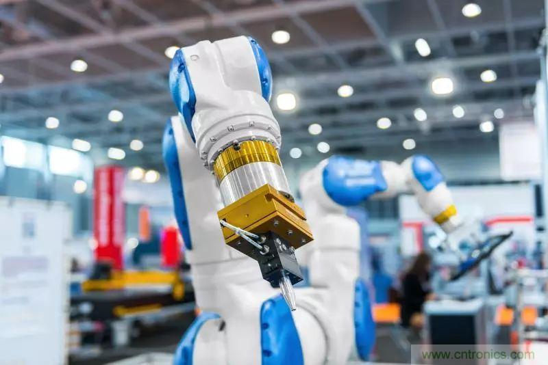 實現機器人的自主性？嵌入式模擬智能可以達到新高度！