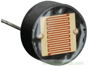 你有沒有試過用儀表放大器測(cè)量兩個(gè)光源的相對(duì)強(qiáng)度？