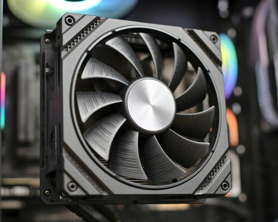 CPU總是過熱降頻？工程師教你只看這5個核心參數(shù)，選出高性價比靜音風(fēng)扇