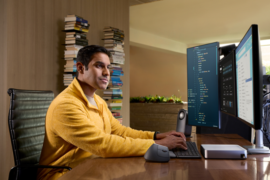 小巧機身,巨量算力!驍龍X入場讓臺式機變得更智能、更強大 小巧機身,巨量算力!驍龍X入場讓臺式機變得更智能、更強大